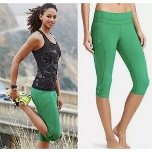 Women's Athleta Dobby Be Free Knicker Capri Pants Green Small